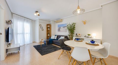 Foto 2 de Apartament en venda a Calle San Pascual, 73, Puerto Deportivo, Torrevieja