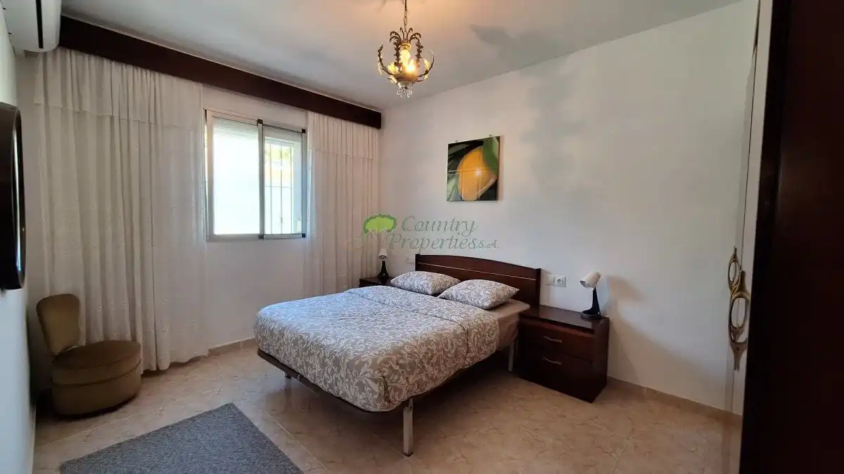 Habitación de Finca rústica en venta en Vélez-Málaga con Aire acondicionado, Jardín privado y Terraza