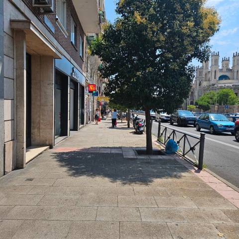 Local comercial en Venta en Calle de Raimundo Fernández Villaverde en Cuatro Caminos - Azca