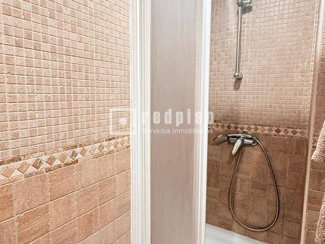 Edificio en Venta en COMERCIAL en Palomeras Bajas