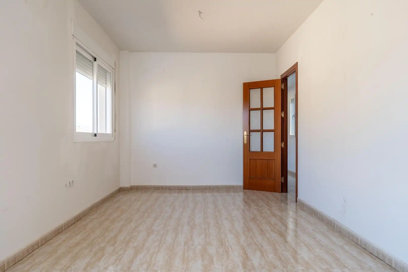 Wohnung zum Verkauf in Cijuela mit Klimaanlage