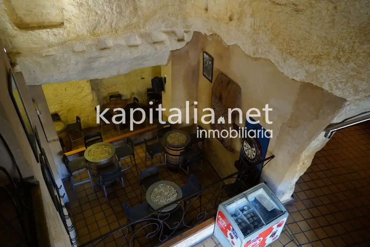Commercial properties for sale in Bocairent  with Air Conditioner and Furnished