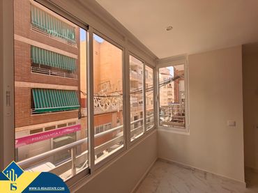 Appartamento con ascensore in vendita a Centro