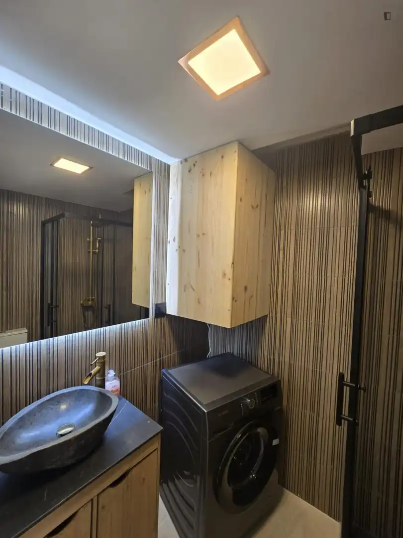 Badezimmer von Haus oder Chalet zur Miete in Madrid mit Klimaanlage, Möbliert und Waschmaschine