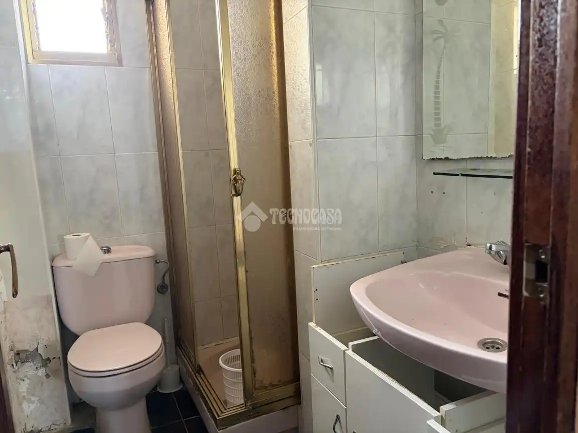 Bany de Pis en venda en Sevilla