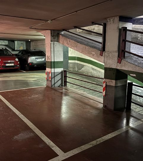 Photo 2 of Garage for rent in Carrer de Sant Dalmir, 7, La Teixonera, Barcelona Capital