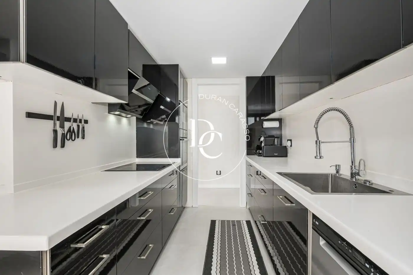 Cocina de Casa o chalet en venta en Canyelles con Aire acondicionado, Calefacción y Jardín privado