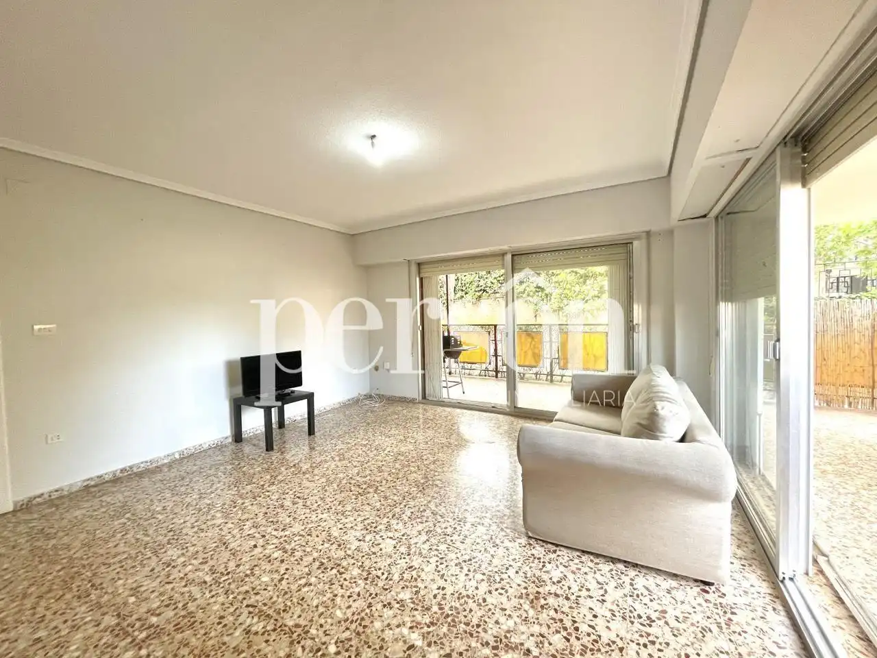 Living room of Flat for rent in Torrent  with Terrace and Community pool