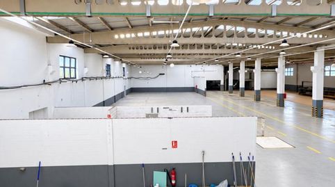 Foto 5 von Fabrikhallen zum Verkauf in Avenida Da Prensa, Oseiro, Arteixo