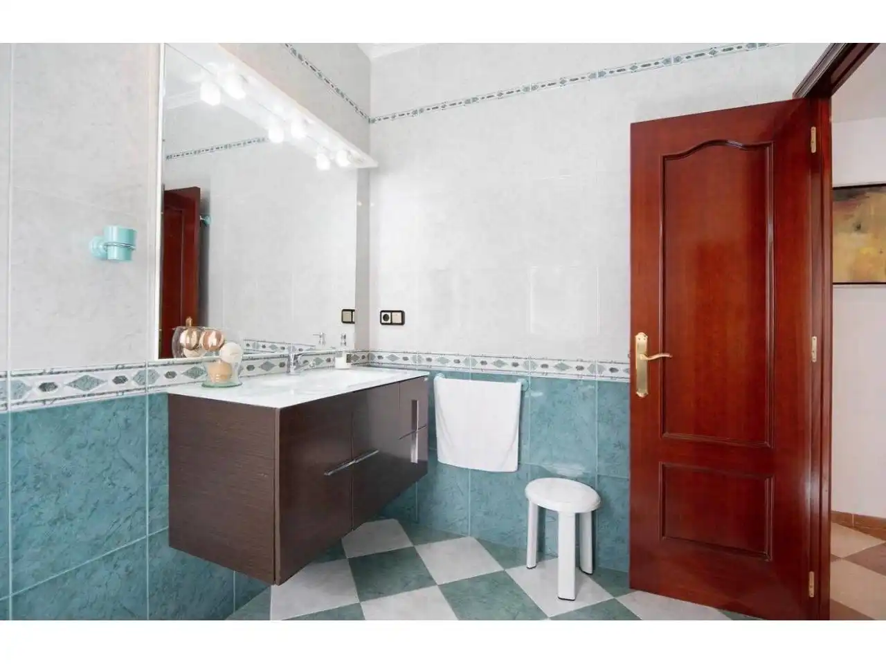 Baño de Piso en venta en Cádiz con Aire acondicionado, Trastero y Amueblado