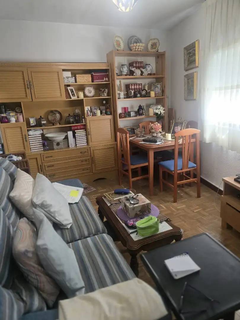 Sala d'estar de Pis en venda en Navalcarnero amb Aire condicionat, Calefacció i Parquet