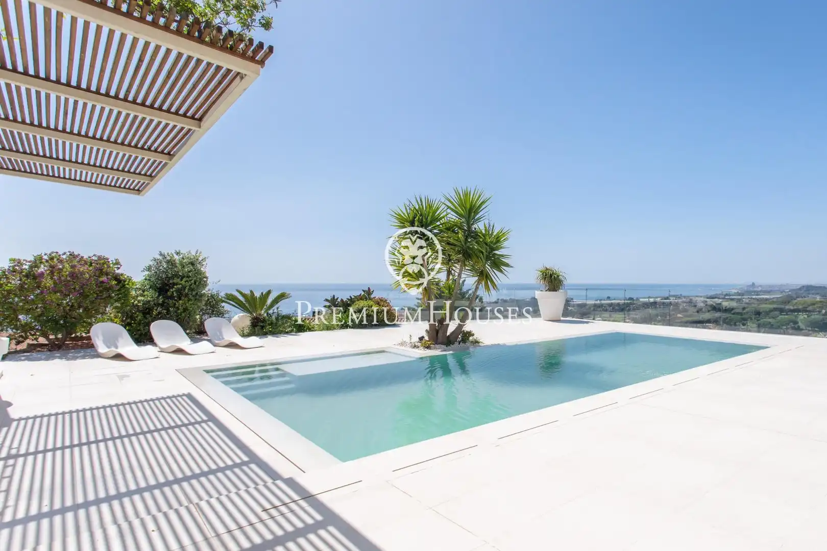 Casa con terraza en venta en Montalnou - Milans del Bosc
