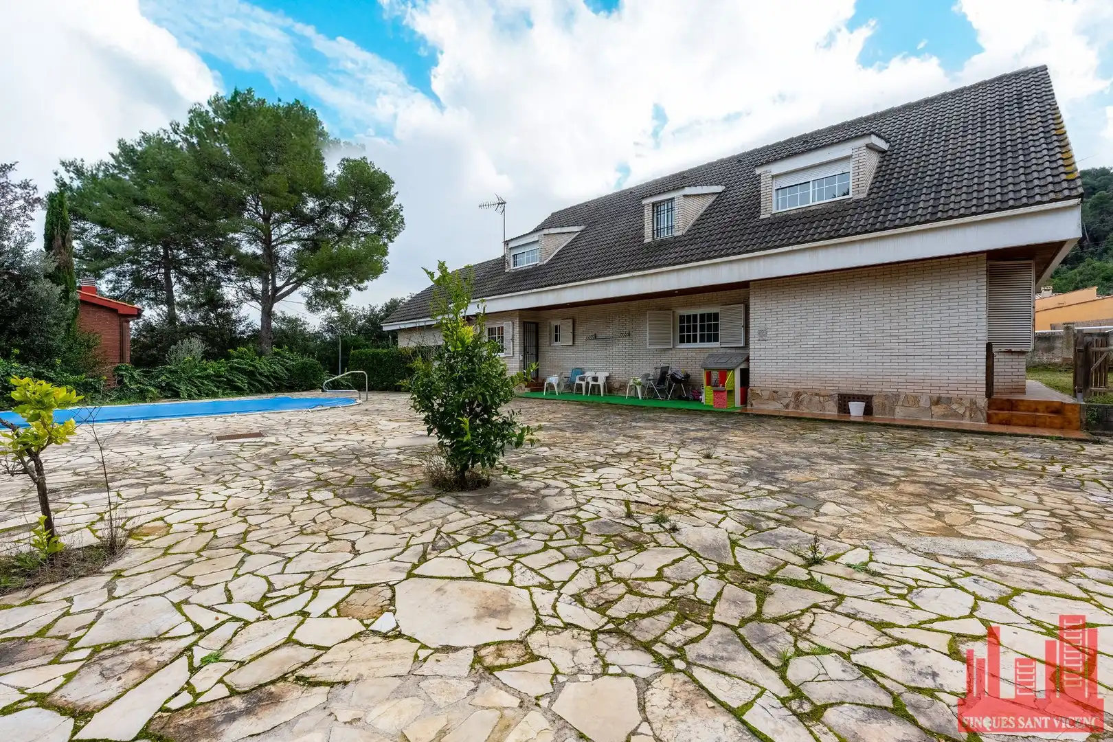 Casa con piscina en venta en Torrelles de Llobregat, imagen 2