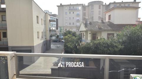 Foto 3 de Piso en venta en Cl de P Calderon de la Barca, Salatar, Roses