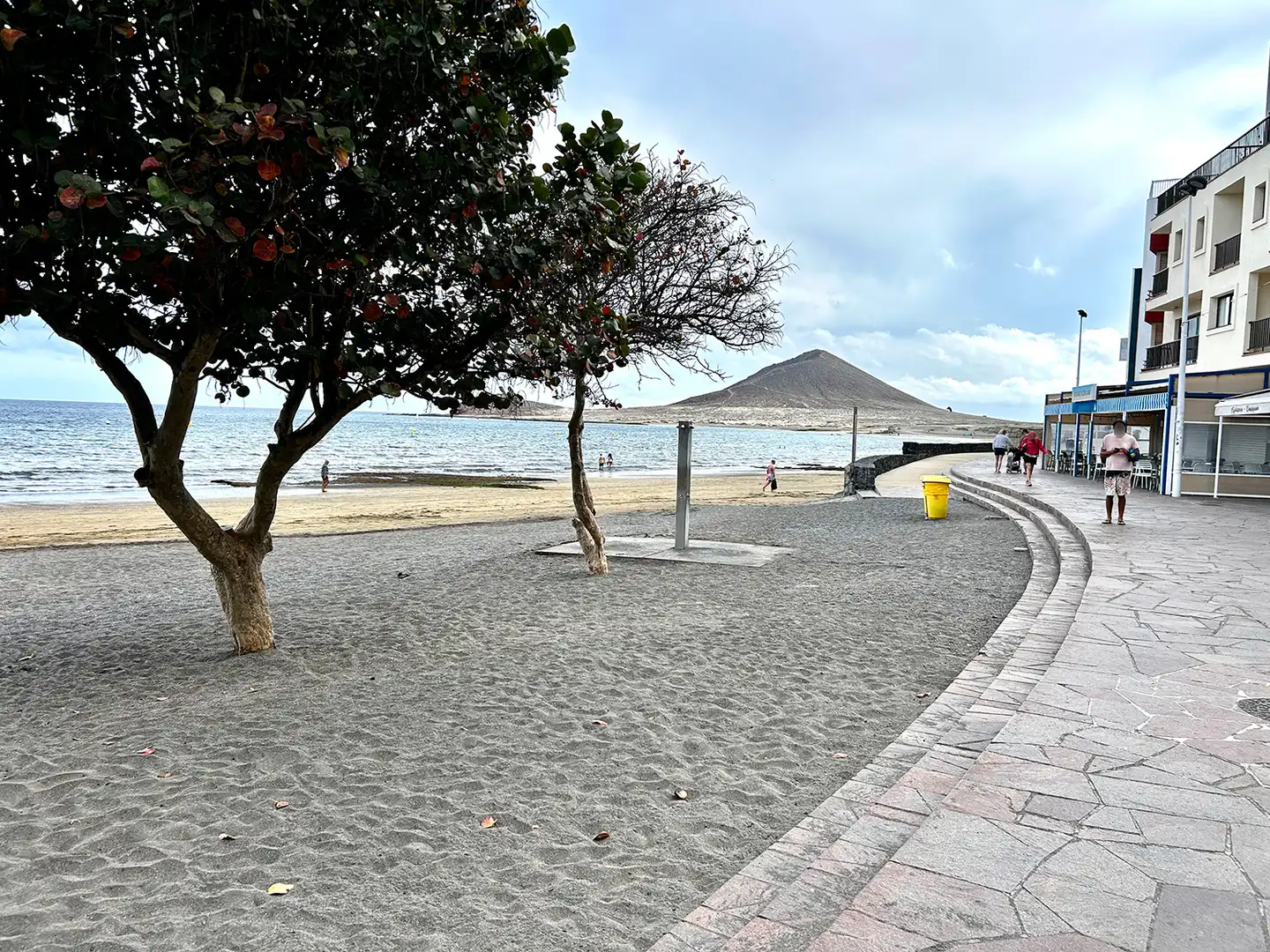 Vista exterior de Dúplex en venda en Granadilla de Abona amb Traster i Balcó