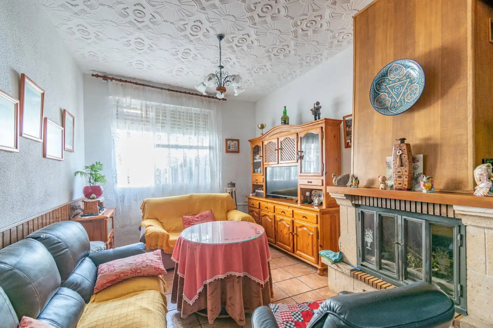 Sala d'estar de Casa o xalet en venda en Atarfe amb Aire condicionat, Terrassa i Traster