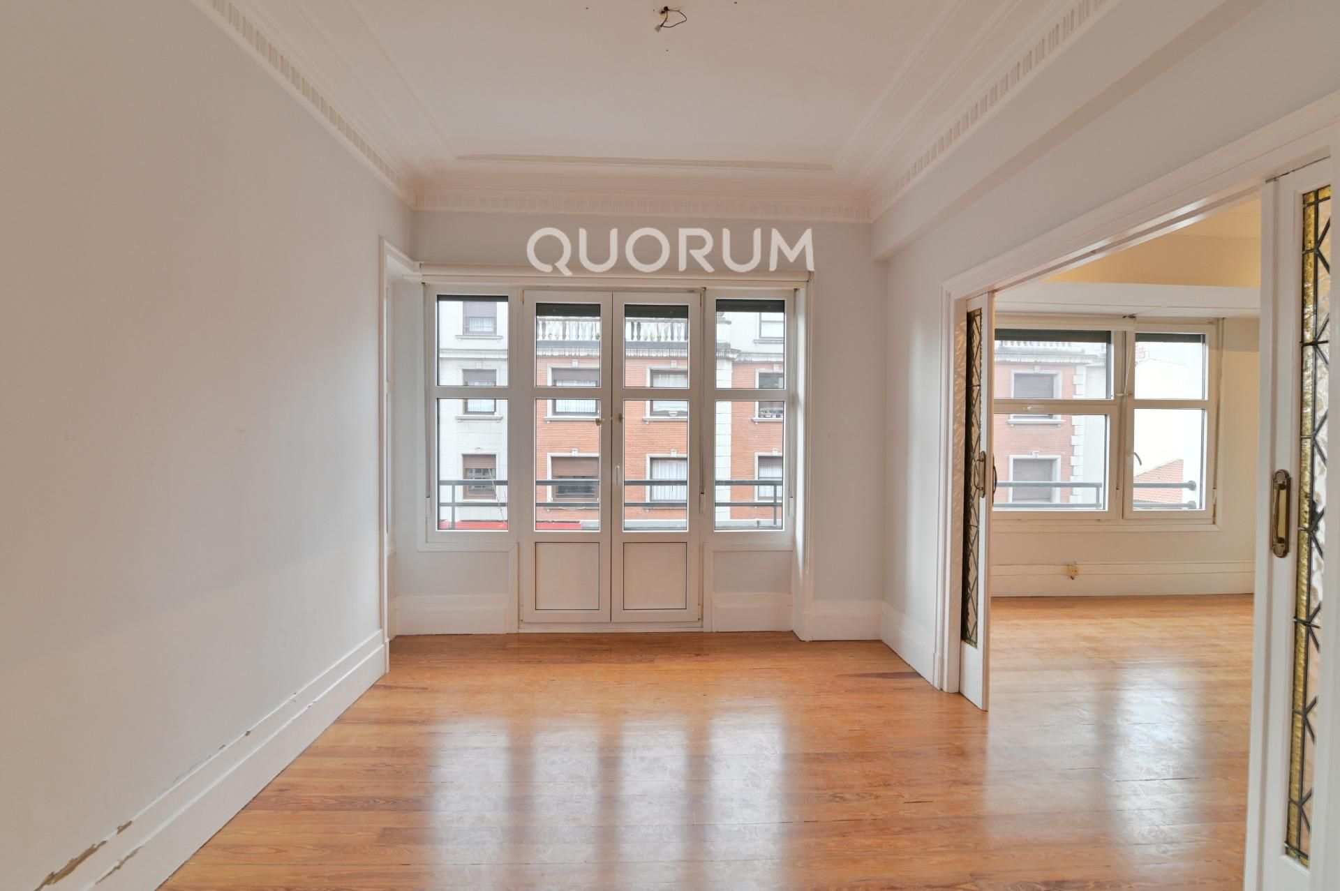 Bedroom of Flat for sale in Bilbao   with Heating, Terrace and Balcony