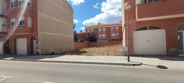 Terreno residencial en Venta en Carrer Josep Serra i Dalmau, 49 en Casc Antic - Nou Cambrils