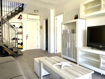 Mini appartamento con balcone in affitto a Calle Apostol Santiago
