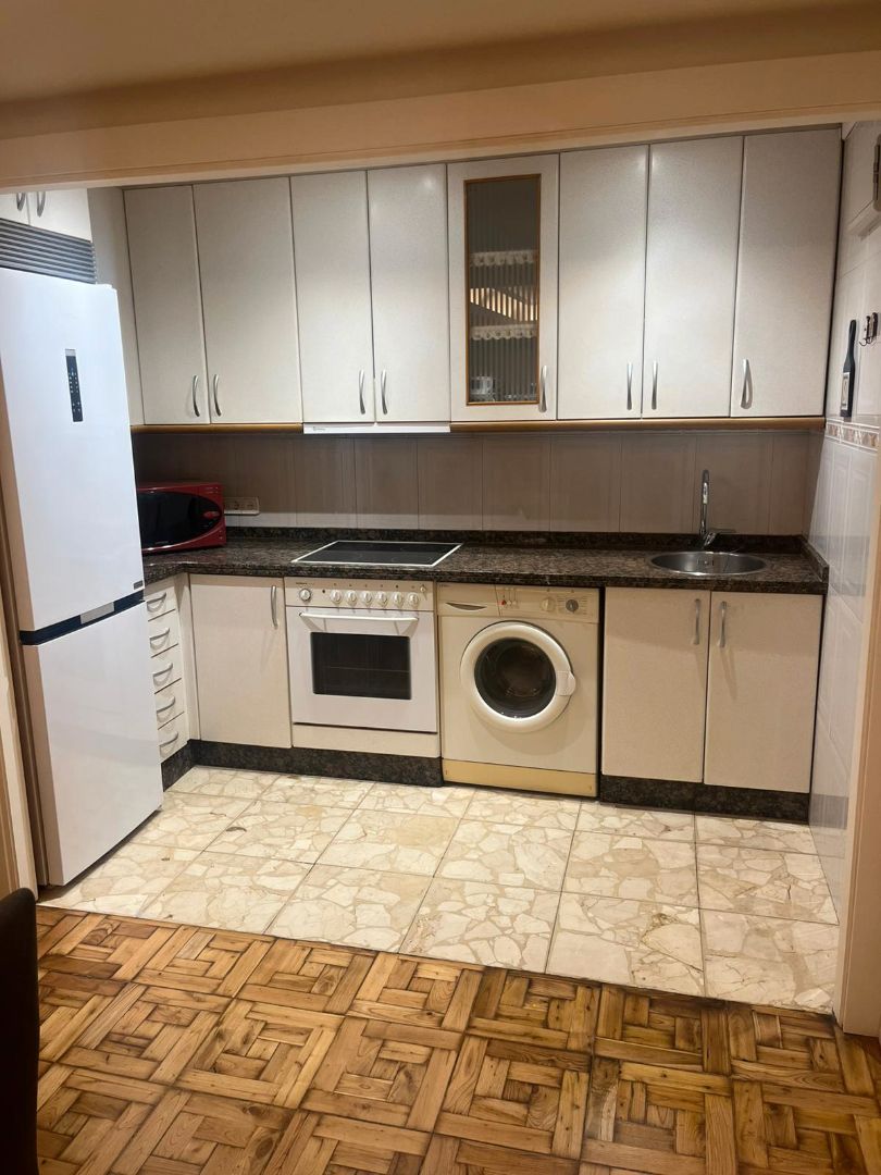 Flat for sale in Salesas - Foncalada - Campoamor, Centro - Casco Histórico