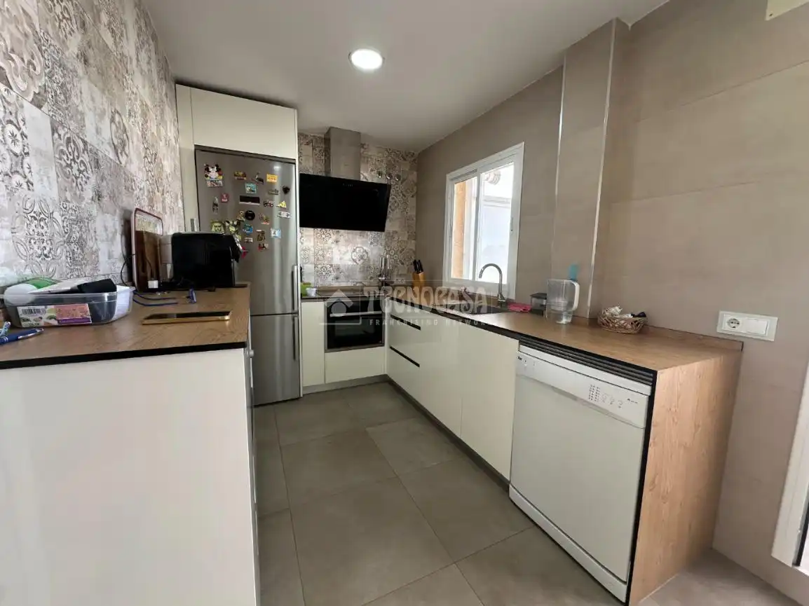Kitchen of Flat for sale in Jerez de la Frontera  with Air Conditioner, Heating and Terrace