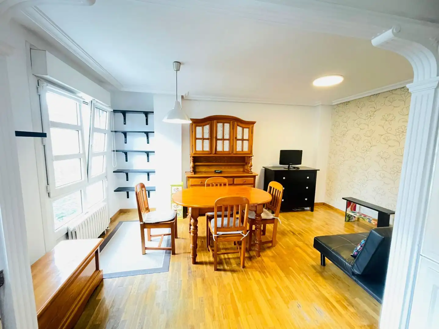 Esszimmer von Wohnungen zum Verkauf in Gijón  mit Heizung und Parkett