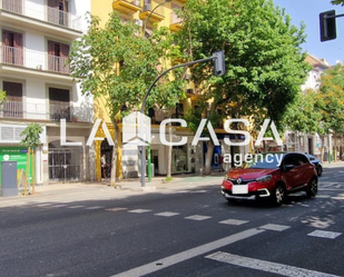 Vista exterior de Pis de lloguer en  Sevilla Capital amb Terrassa