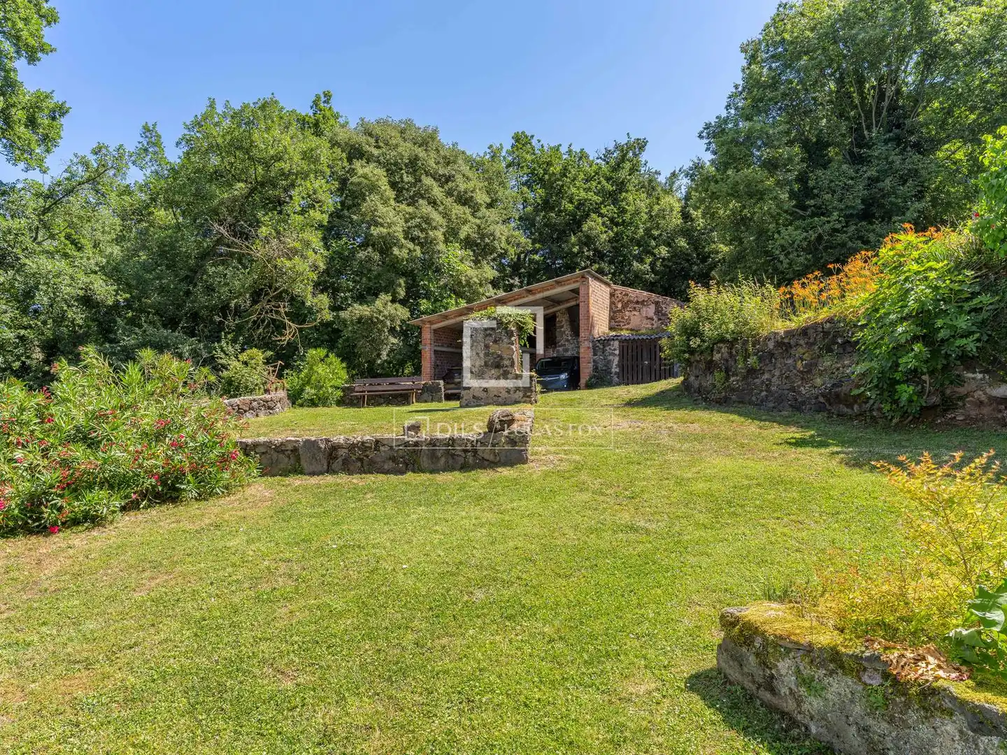 Jardí de Finca rústica en venda en Vilademuls amb Aire condicionat, Jardí privat i Traster