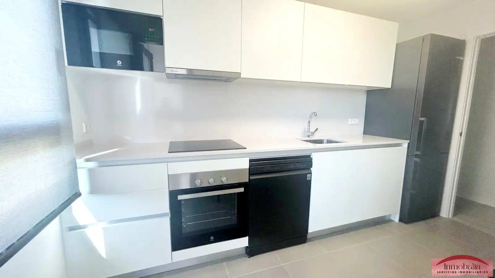 Kitchen of Flat for rent in Sevilla  with Air Conditioner, Terrace and Furnished