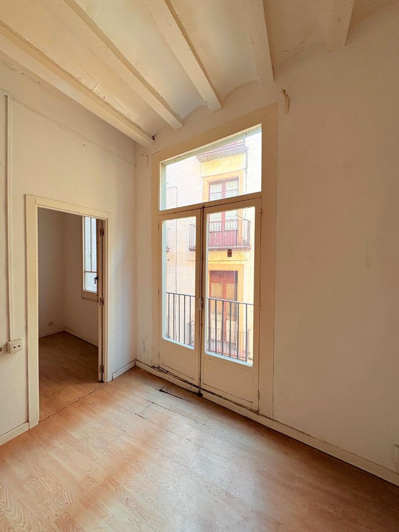 Habitación de Piso en venta en  Barcelona Capital con Parquet, Balcón y Alarma