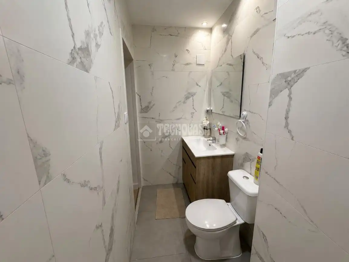 Bathroom of Flat for sale in Madrid  with Heating and Terrace