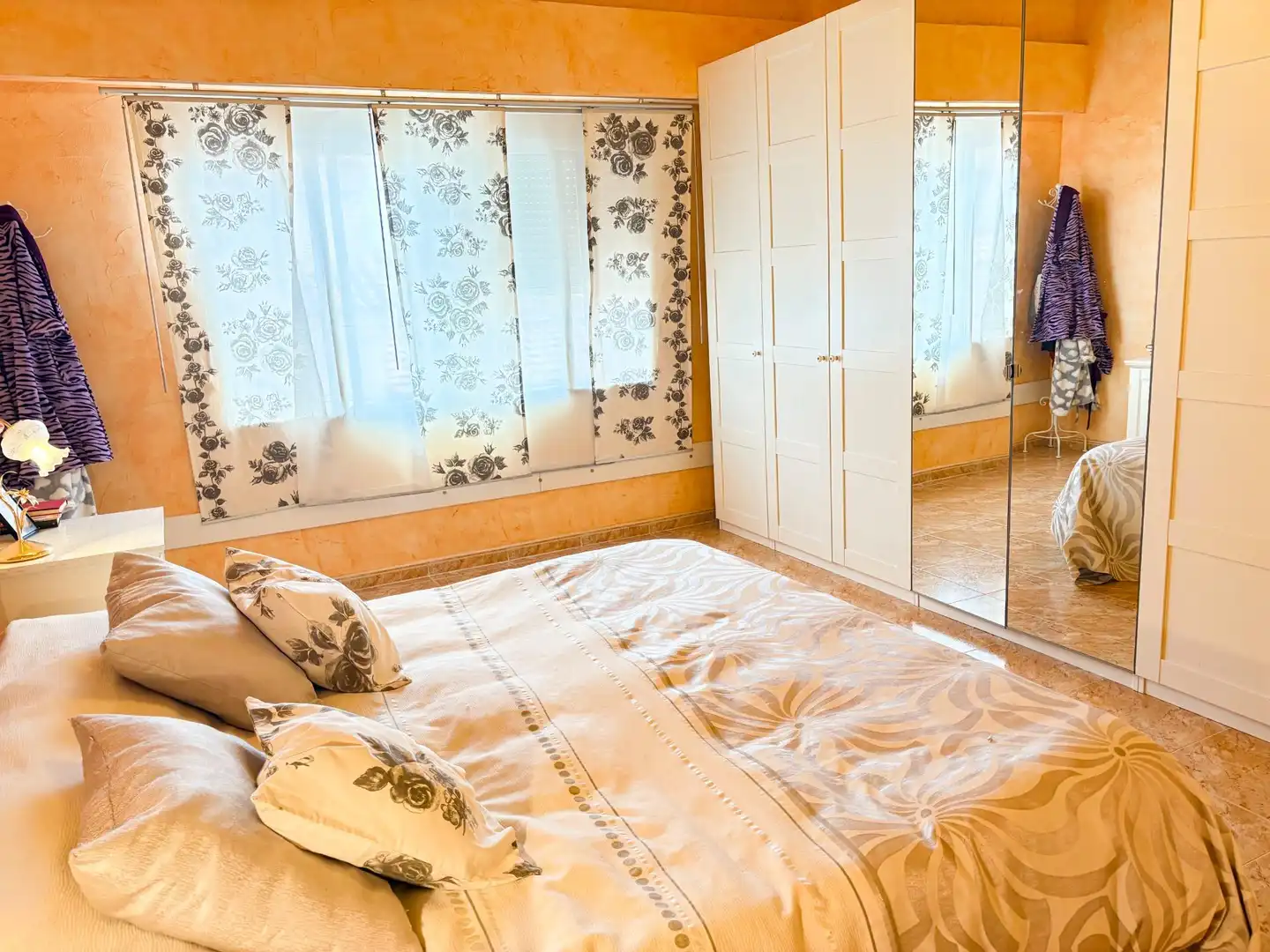 Schlafzimmer von Einfamilien-Reihenhaus zum Verkauf in San Isidro mit Klimaanlage, Privatgarten und Terrasse