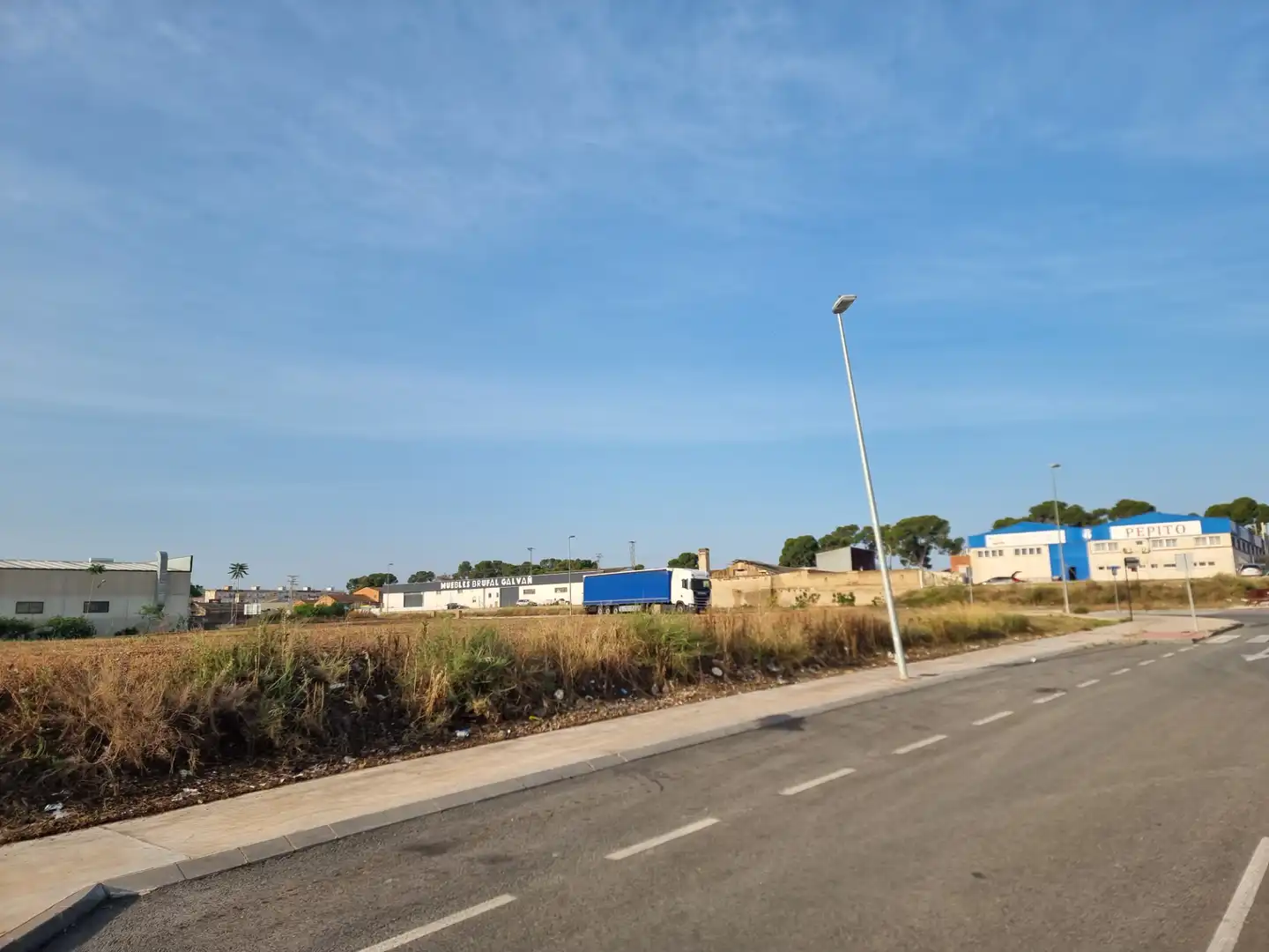 Fabrik Grundstücke zum Verkauf in Aspe