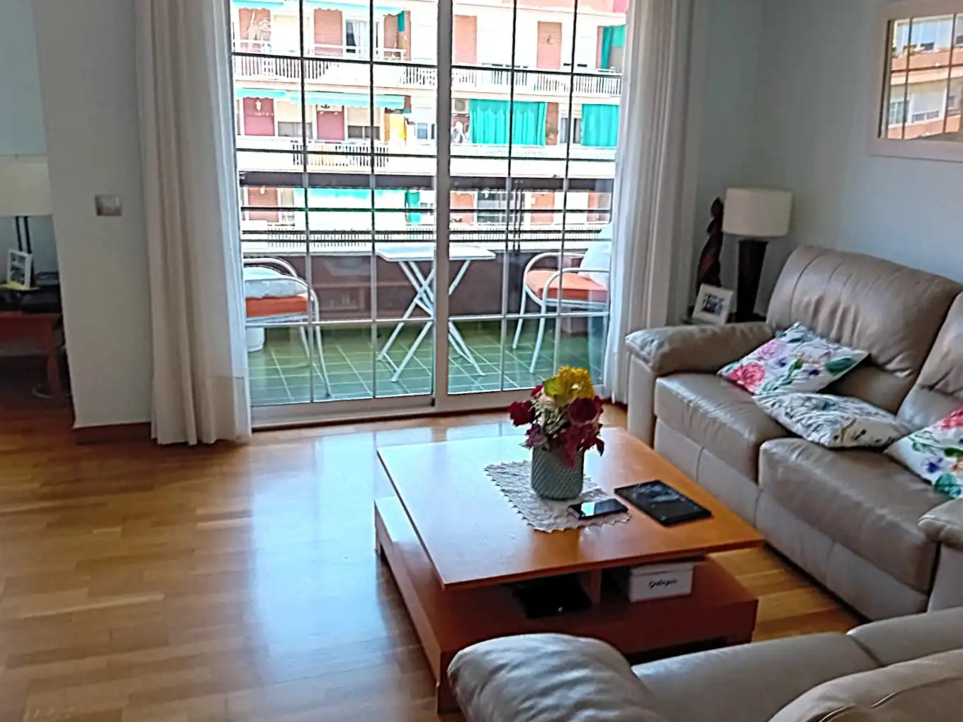 Sala de estar de Piso en venta en Cerdanyola del Vallès con Calefacción y Balcón