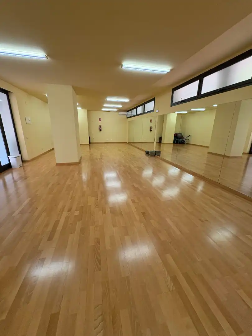 Flat for sale in Madrid  with Air Conditioner, Heating and Storage room