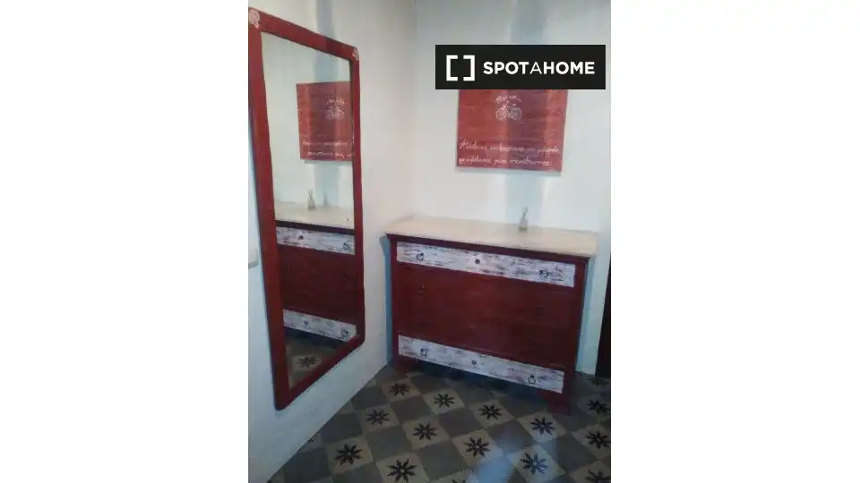 Bedroom of Flat for share in  Palma de Mallorca  with Air Conditioner, Heating and Furnished