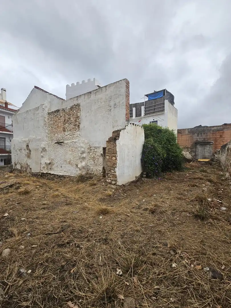 Residential for sale in Alozaina