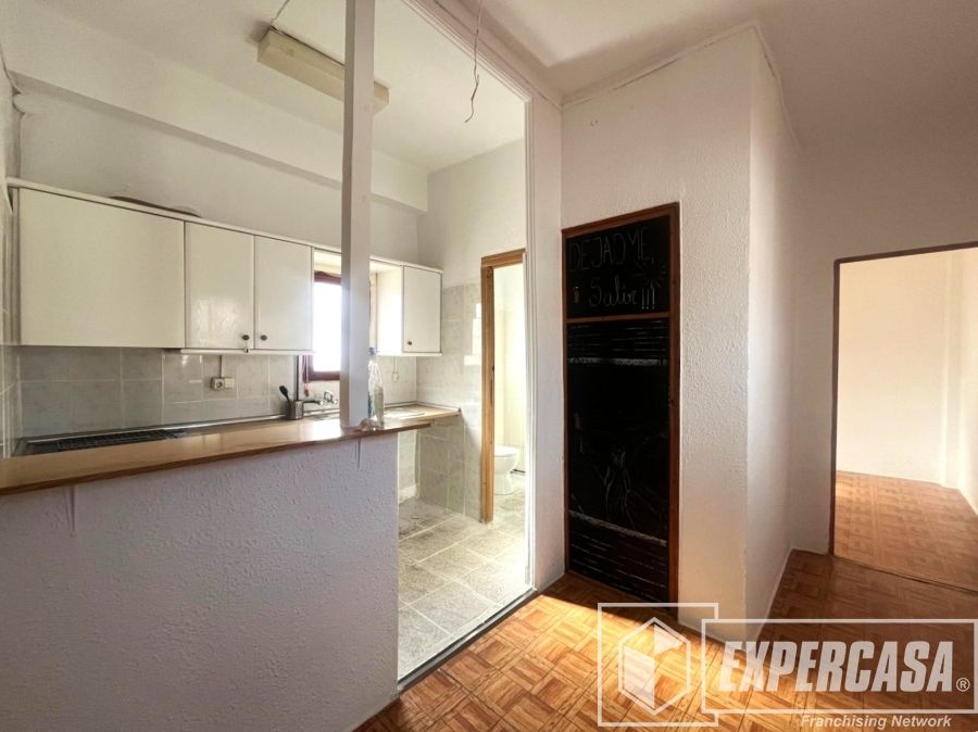 Kitchen of Flat for sale in  Valencia Capital