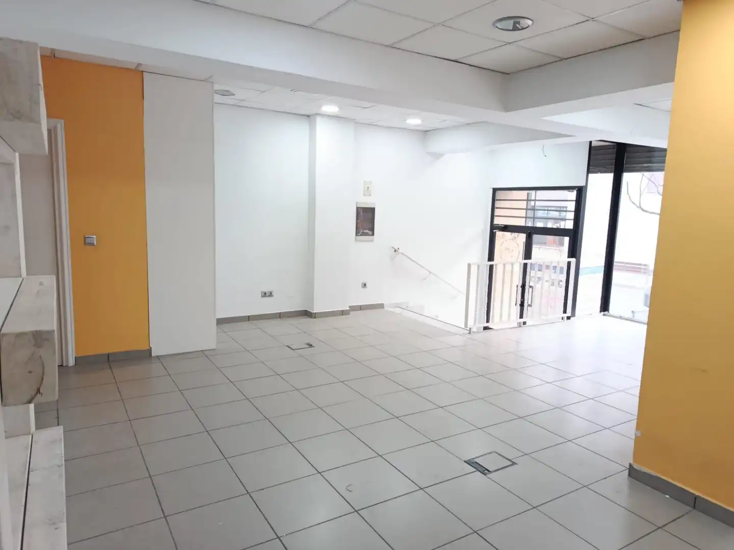 Local comercial de lloguer a Calle MERCED, imagen 5