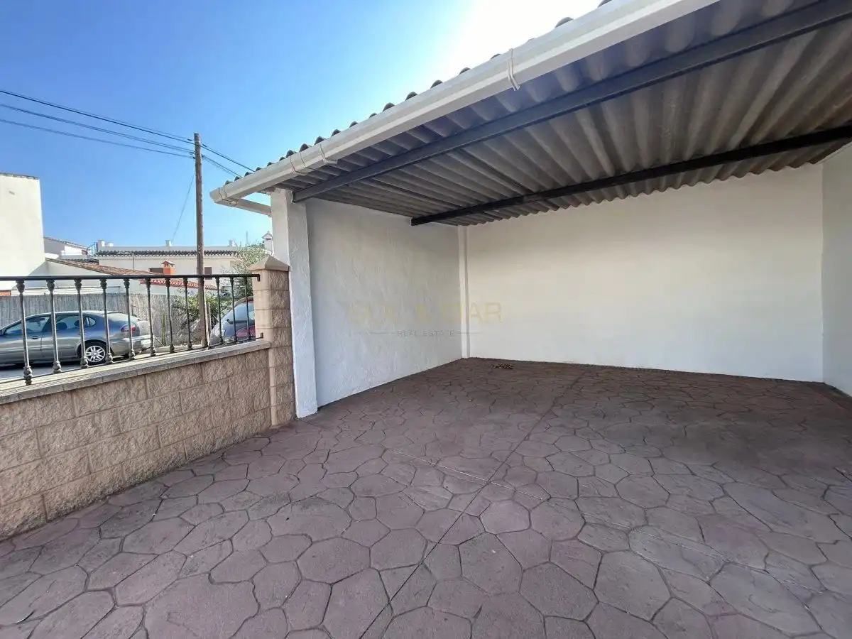 Aparcament de Casa o xalet en venda en Álora amb Calefacció, Terrassa i Traster