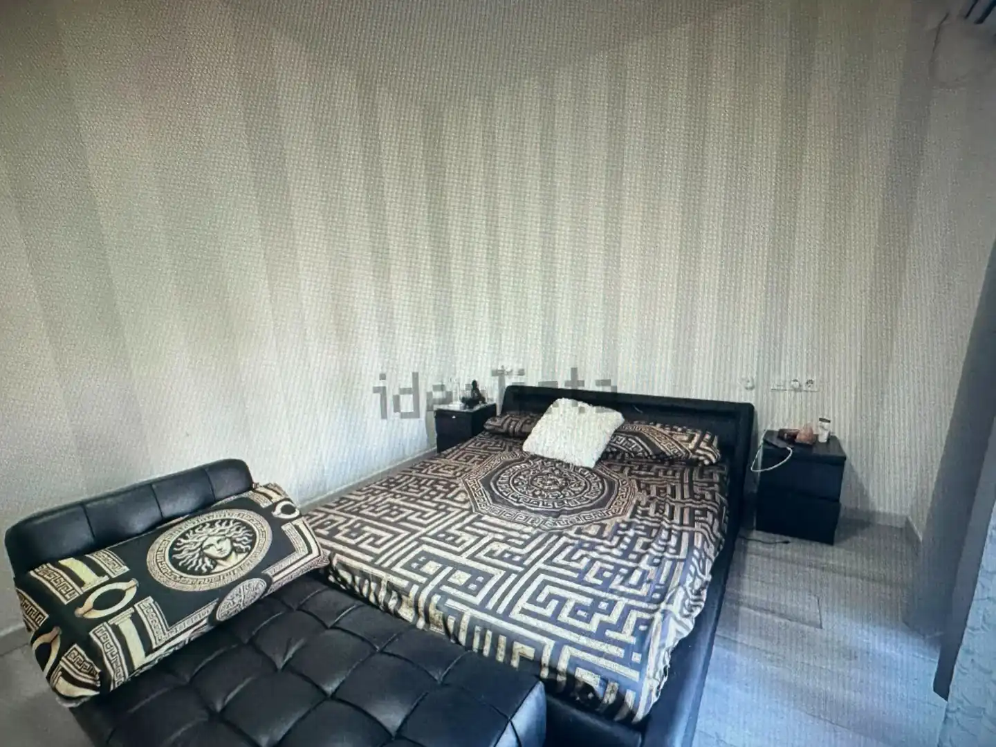 Bedroom of Houses for sale in Sevilla  with Air Conditioner, Private garden and Terrace