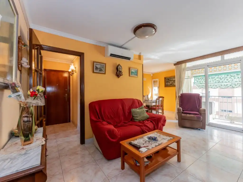 Sala d'estar de Apartament en venda en Barcelona