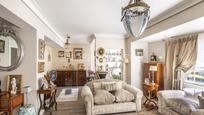 Sala d'estar de Apartament en venda en  Madrid Capital amb Aire condicionat, Calefacció i Traster