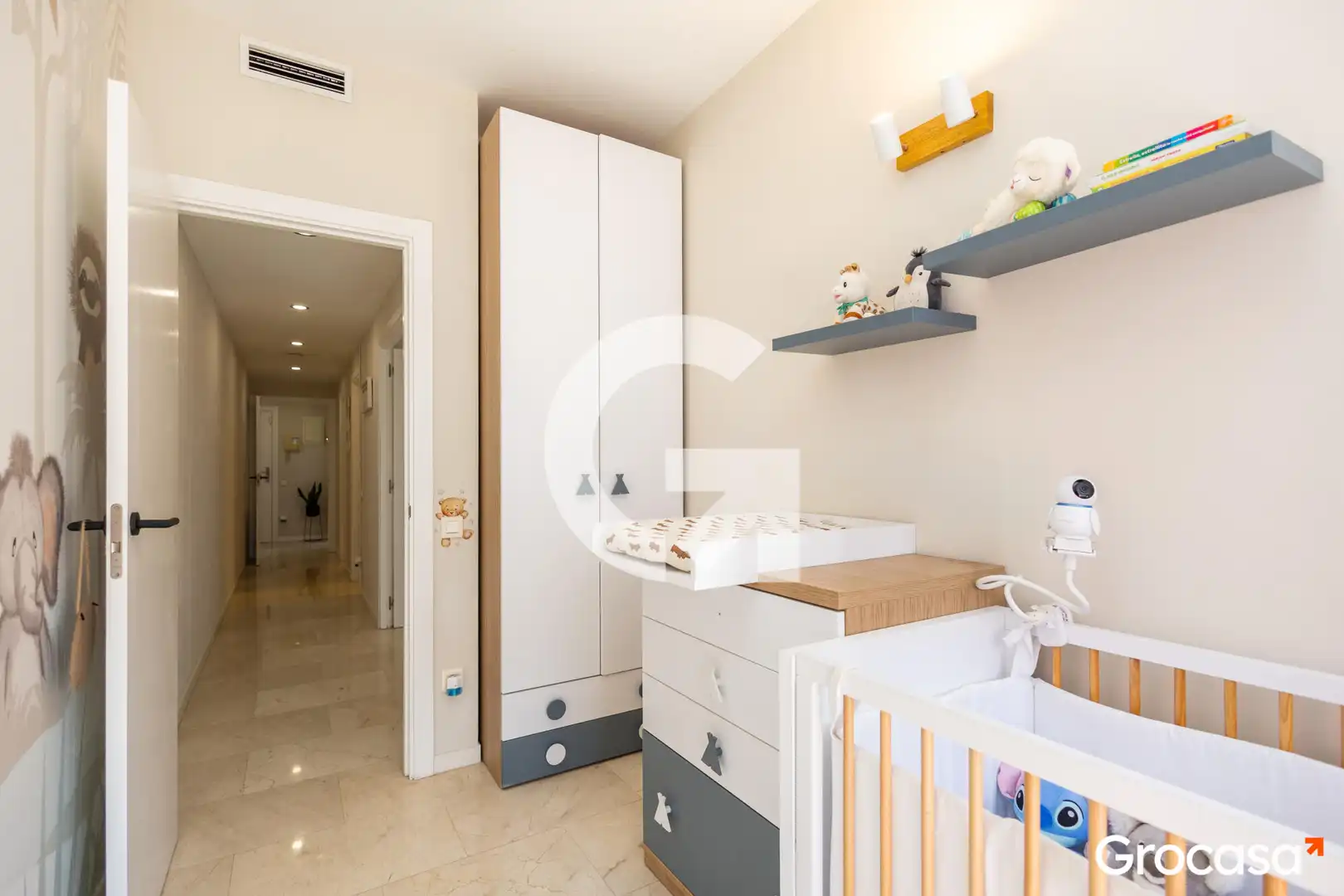 Schlafzimmer von Wohnung zum Verkauf in Sant Boi de Llobregat mit Klimaanlage, Heizung und Terrasse