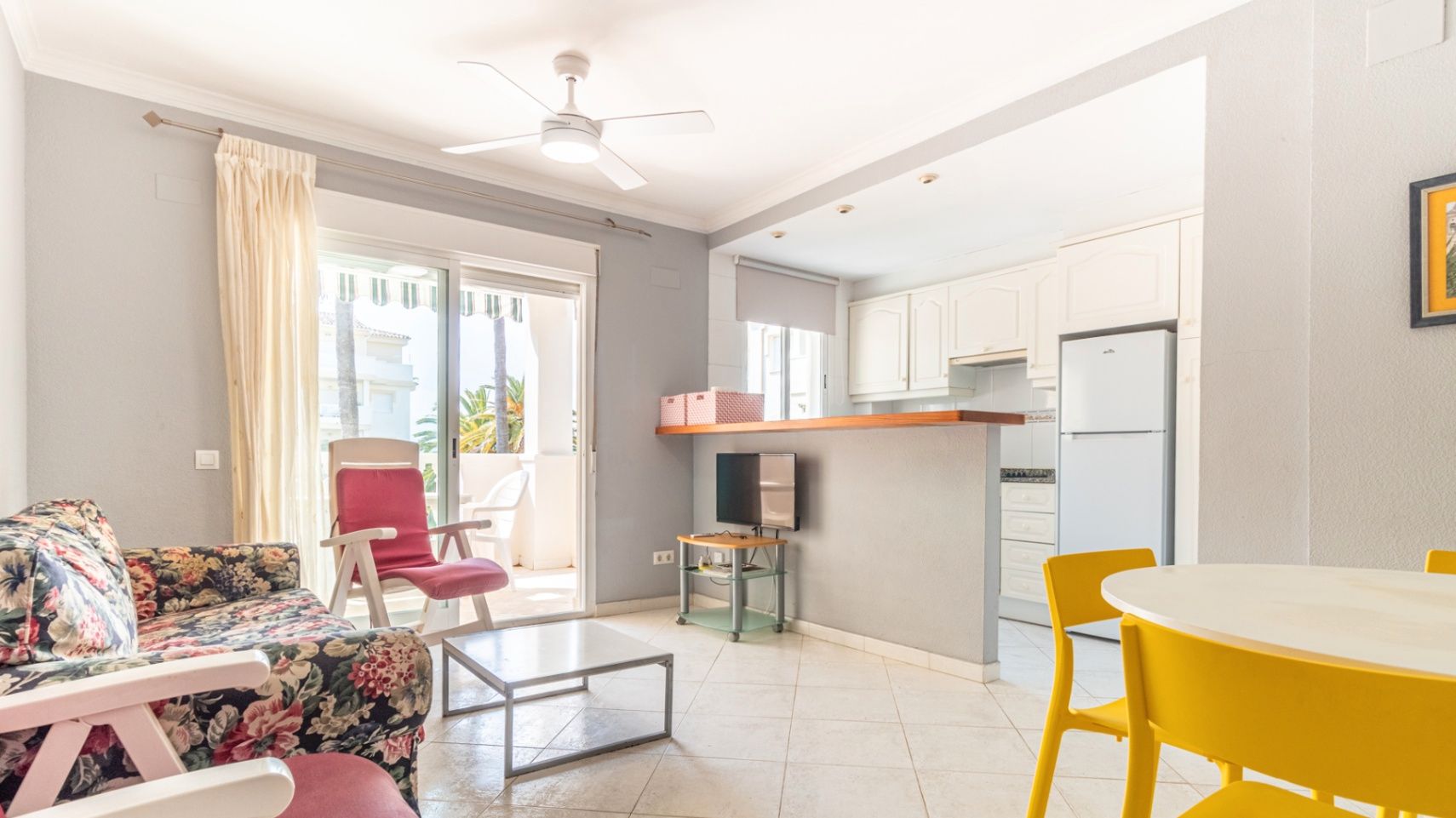 Vista exterior de Apartament en venda en Dénia amb Jardí privat, Terrassa i Traster