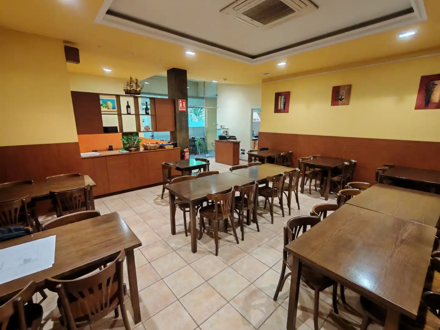 Commercial properties for sale in La Granada  with Air Conditioner, Heating and Terrace