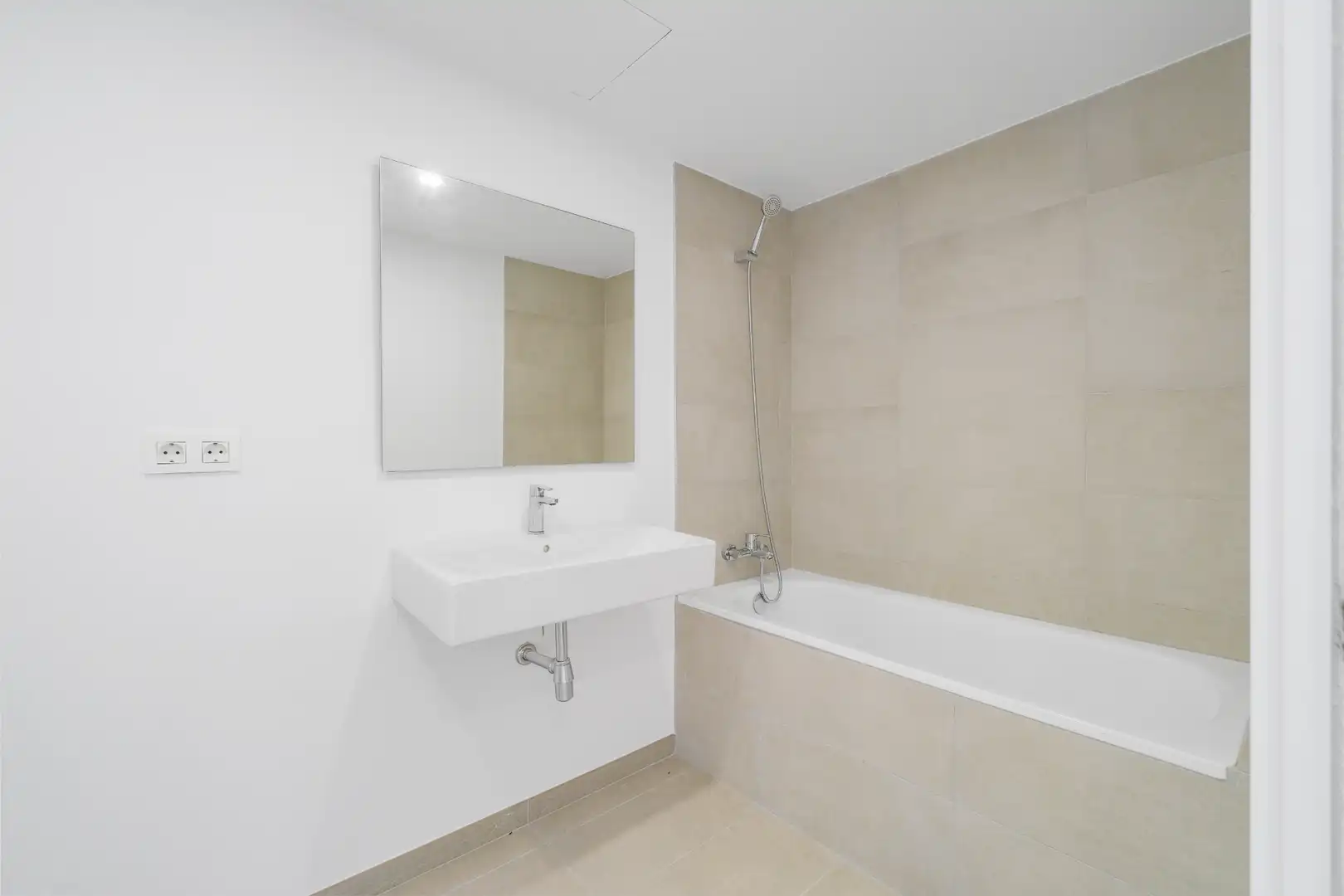 New build Duplex with terrace for sale in Avinguda de la Torre del Vallès 78, imagen 13