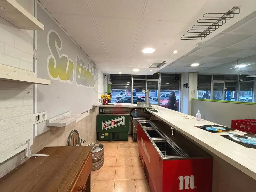 Local comercial en venta en Castilla - Hermida, imagen 5