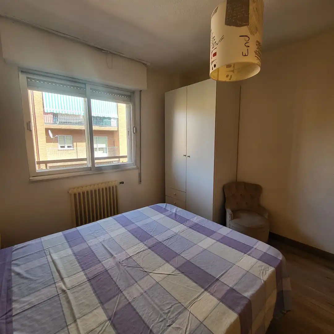 Habitación de Piso de alquiler en Ávila con Calefacción, Terraza y Trastero