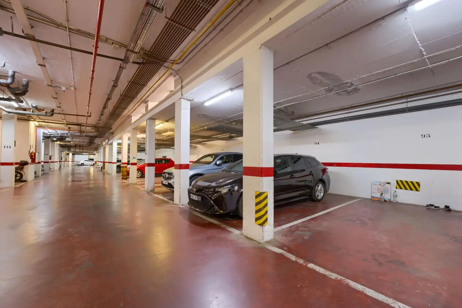Parking de Piso en venta en Mairena del Aljarafe con Aire acondicionado, Calefacción y Jardín privado